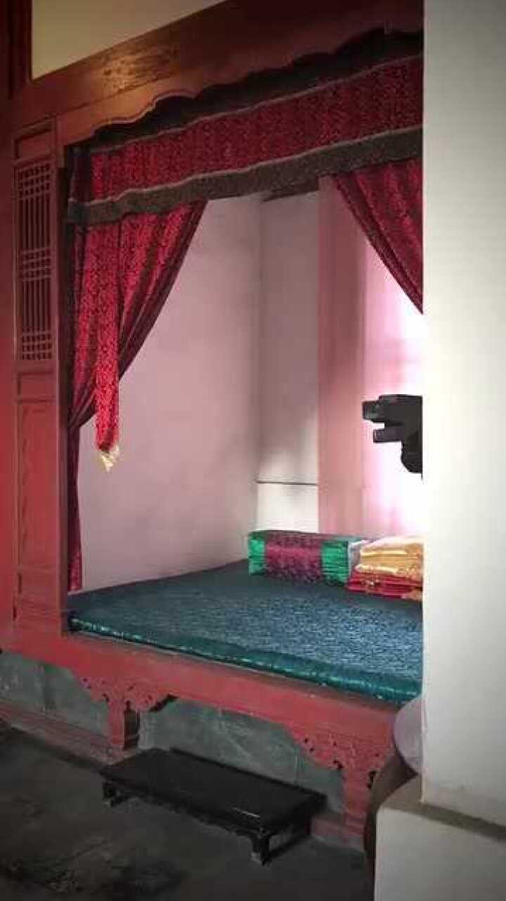 曾经的大毫宅孝庄皇后的寝宫来过吗现在空无一人太凄凉了