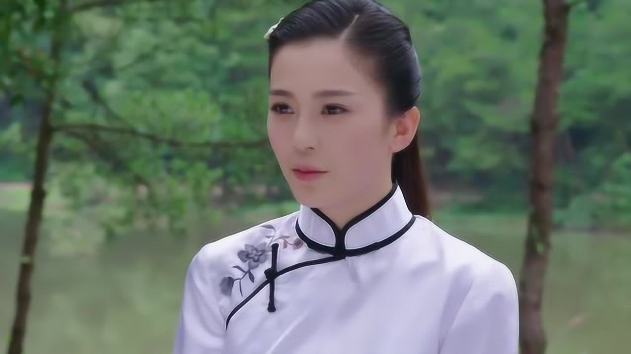 忍冬艳蔷薇结局忍冬认祖归宗后给养父上坟哥哥和妹妹立志成为有出息的