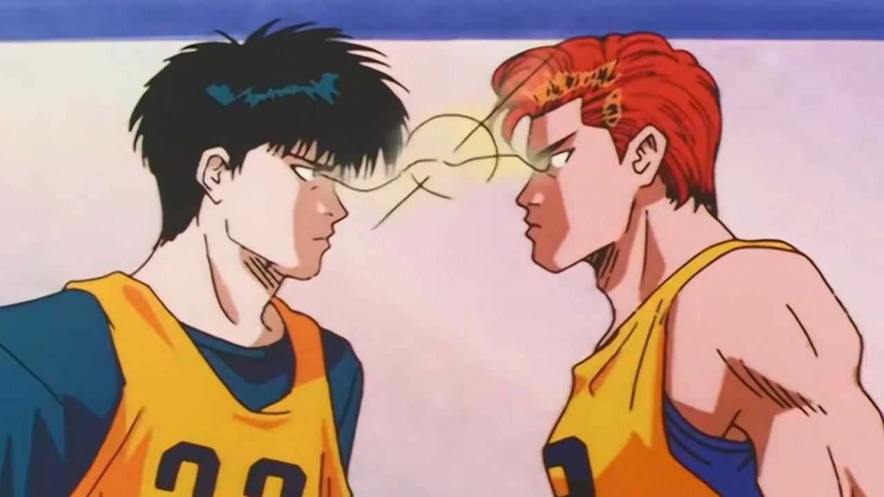 樱木花道与流川枫眼神对视,真是一路火花带闪电,太狠了!