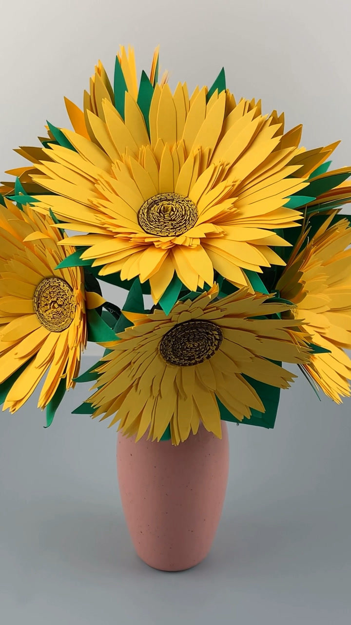 更无柳絮因风起惟有葵花向日倾卡纸向日葵