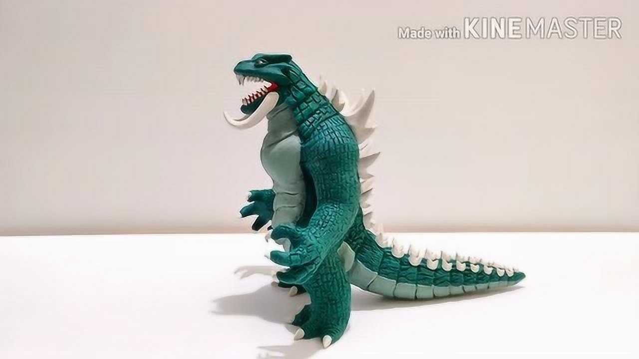 胶泥制作哥斯拉与贝希摩斯的结合体,并做成定格动画