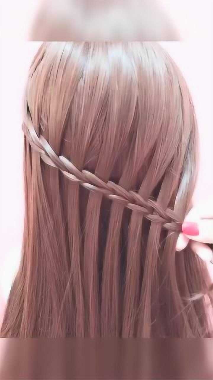 闺蜜结婚当伴娘这样扎披肩发个性麦穗编发好看又不抢风头哦