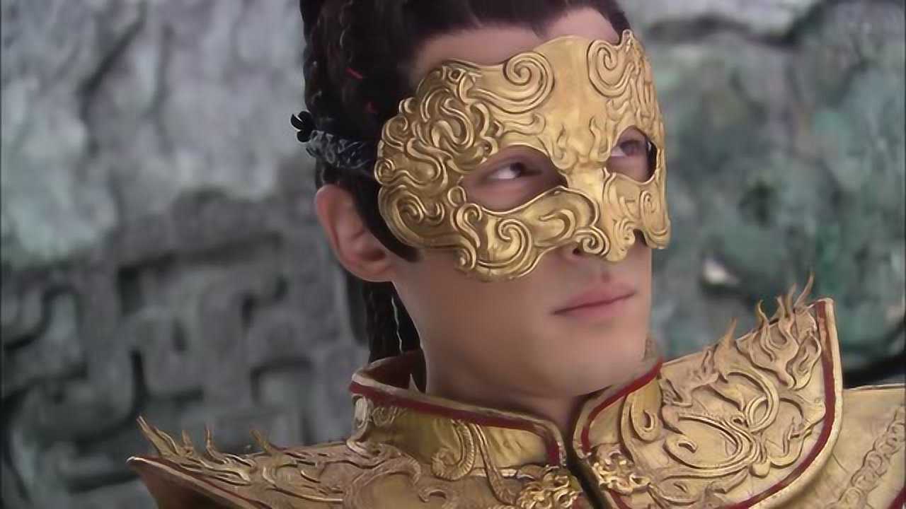 轩辕剑:胡歌饰演的宇文拓,真是演到精髓了,那一身金衣真是帅气