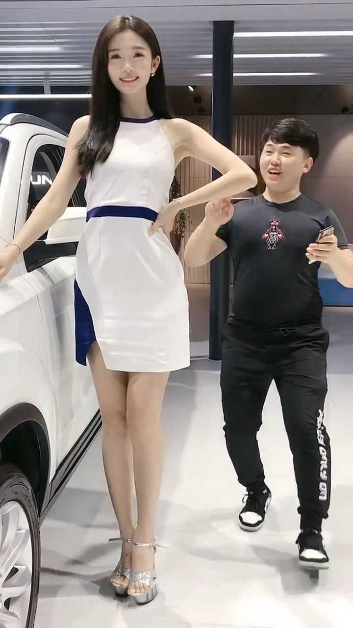 胖子和美女姐姐合照的方式