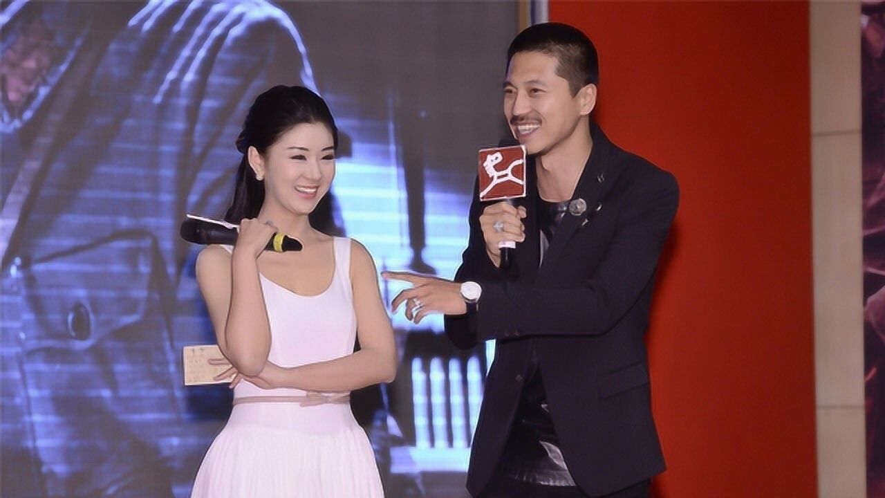 李小萌罕见跳舞合集,和郑恺贴身跳舞嗨翻全场,王雷快管管你老婆