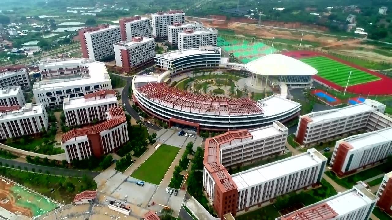 漳州高新职业技术学校图片