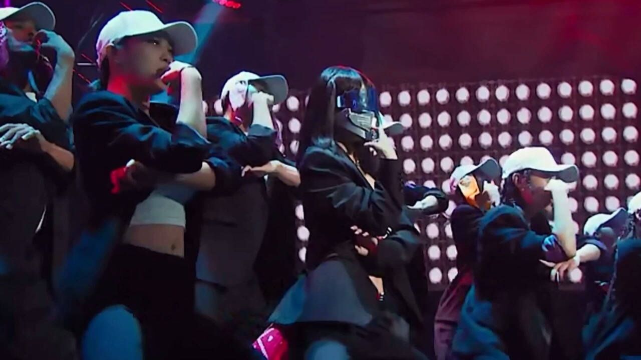 《蒙面舞王》李菲儿张俪斗舞,李治廷看呆了