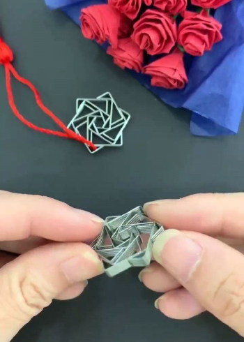 订书针做玫瑰花项链,很好看哦