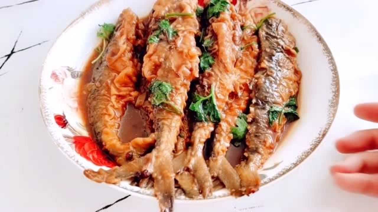 猪猪小妹做红烧燕鱼,炖了30分钟,出锅以后色香味俱全,太好吃了