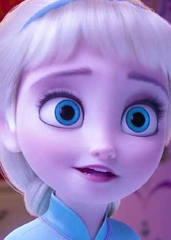 艾莎小时候的样子好可爱,这一幕太治愈了,多少人爱了!