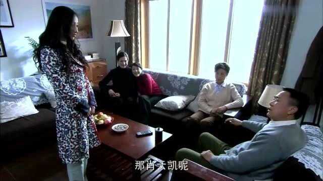 闺女跟军人偷领证,首长问谁开的证明,不料是女婿开的!