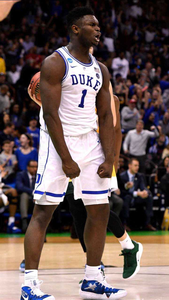 锡安大学生涯超燃扣篮集锦,你觉得他会成为联盟未来第一人吗?