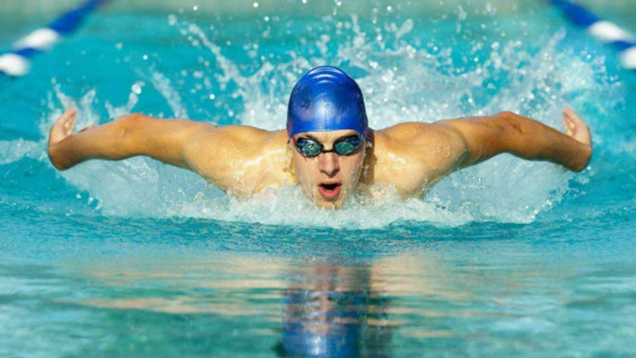 十二星座游泳,谁的泳姿最帅?天蝎座善于潜水,总爱突然出现吓人