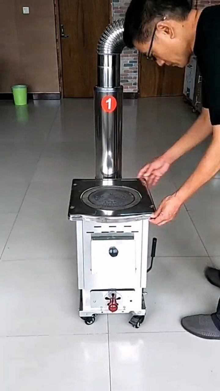 农村柴煤两用取暖烤火柴火灶,实用又环保!