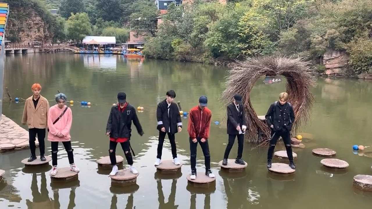 偶遇hlt舞团,跳红色彼岸花!_腾讯视频