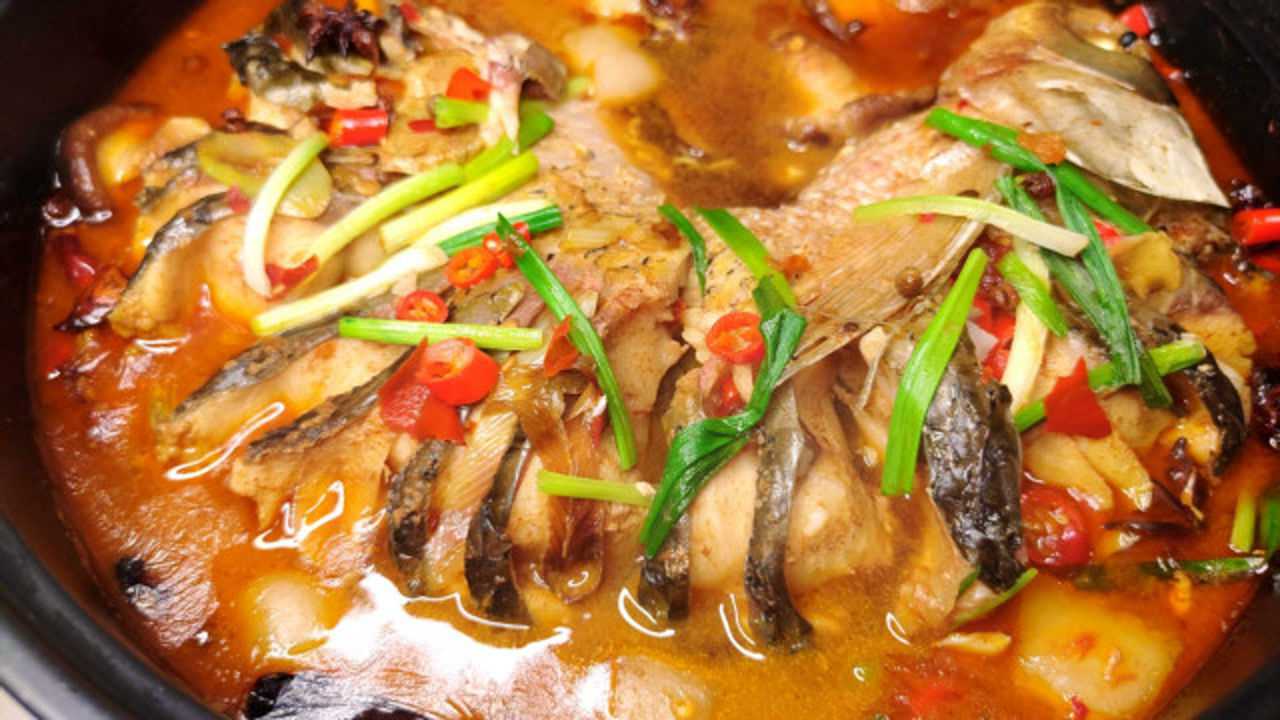 家庭版炖草鱼你知道怎么做才好吃吗看完就知道了