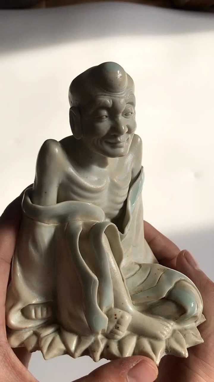 清中期瘦骨罗汉反瓷造像