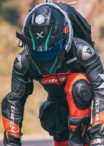 漂亮的川崎h2r头盔