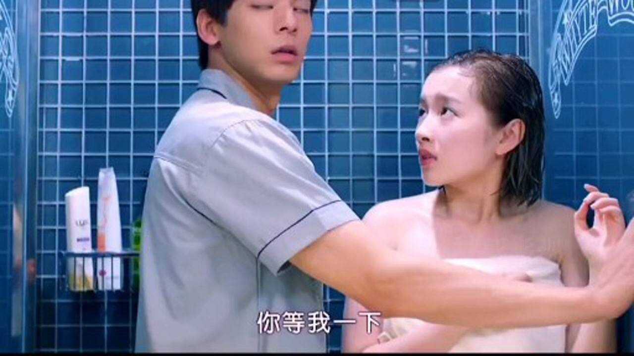 男生澡堂停水，跑去女生澡堂洗澡，结果尴尬了_腾讯视频
