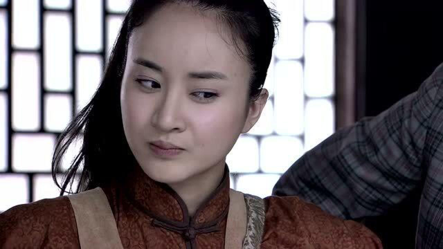 狼牙英雄:薛亮亮告知要想赢钱跟着下注就行亮亮的听力实在了得,赢的手