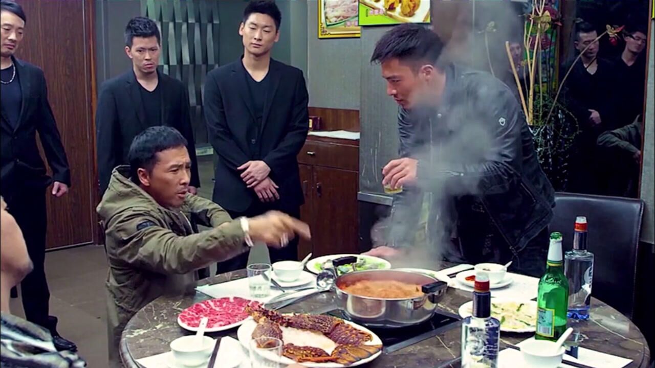 特殊身份,四川火锅配白酒,越喝越有,甄子丹,安志杰,大声发