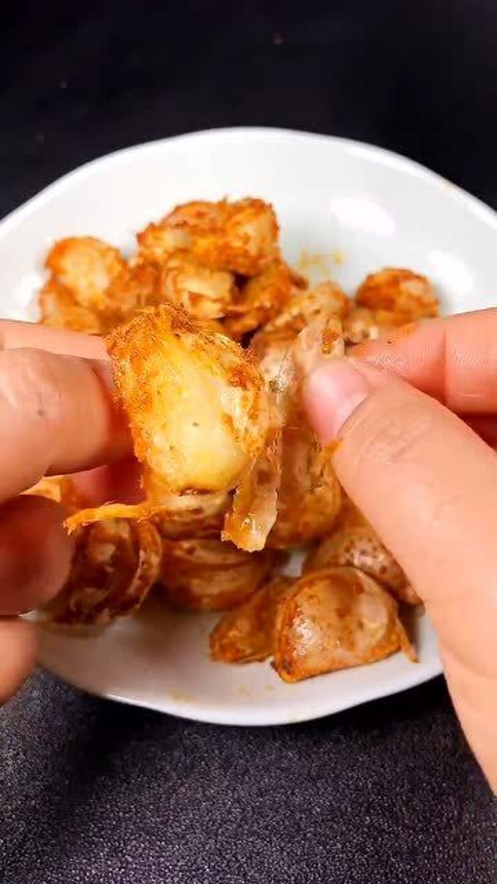 家庭版炸大蒜做法来了,色味俱佳,吃得人意犹未尽