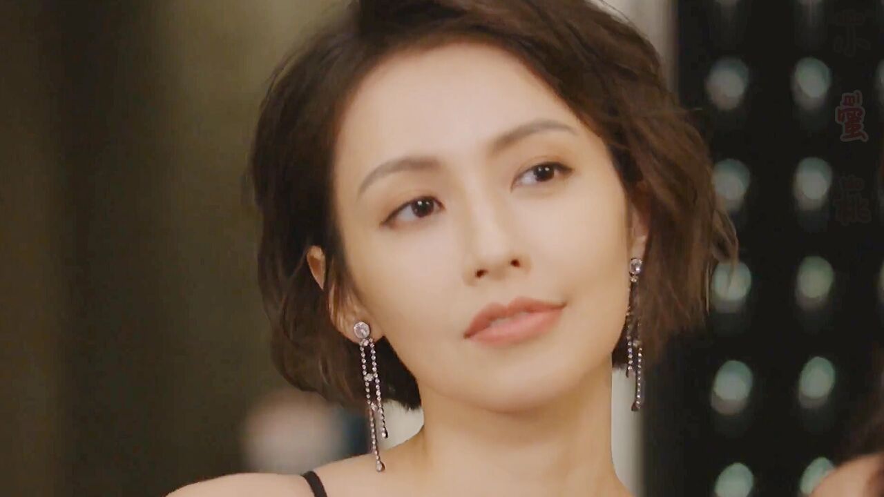 尤物韩可菲性感御姐在线撩人你顶的住吗