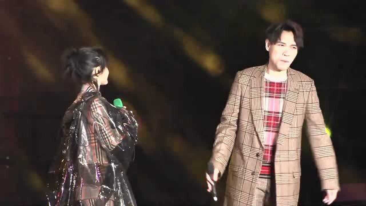 杨宗纬与周笔畅联袂演绎暖心神曲《一次就好》,好听到耳朵怀孕!