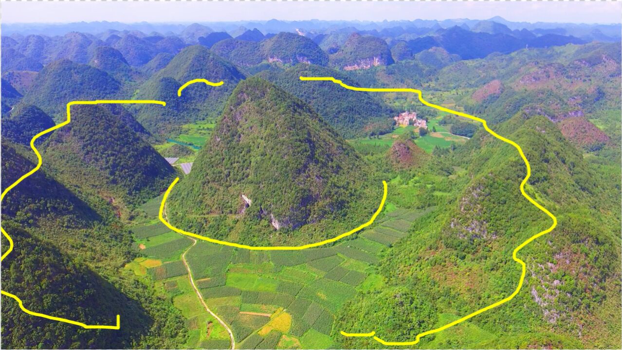 四周玉带缠腰,中间凸起,真是个风水宝地!