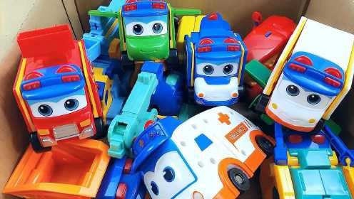 满满一箱百变校巴变形玩具，有歌德的消防车校车警车和工程车