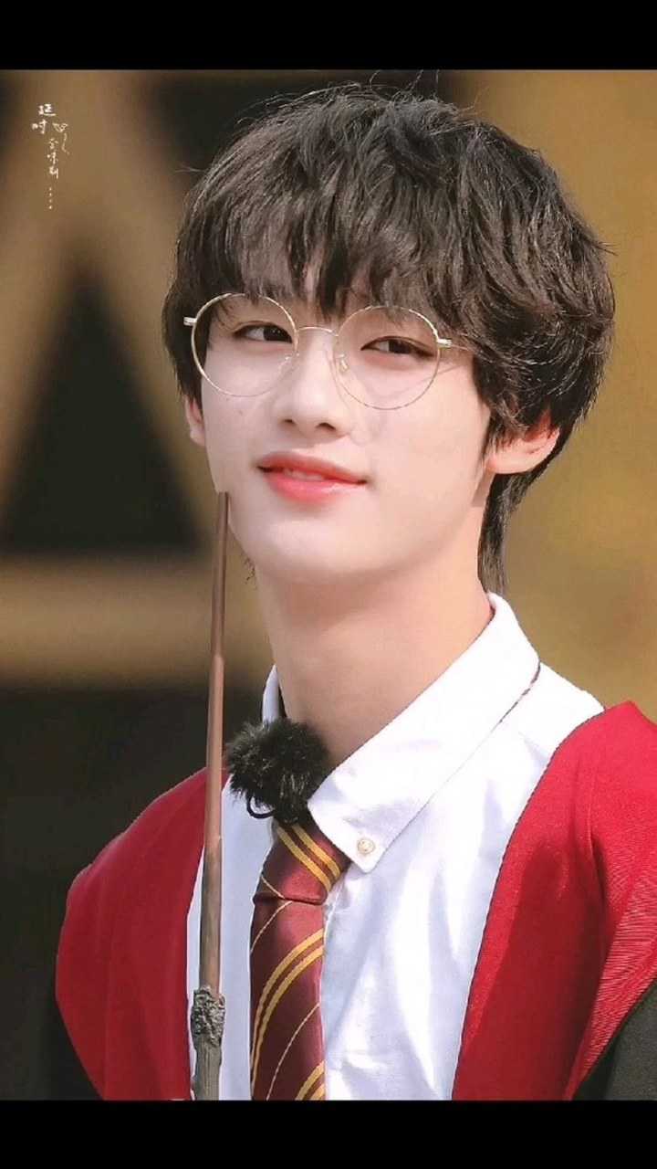 丁程鑫大漂亮的狐狸眼呐