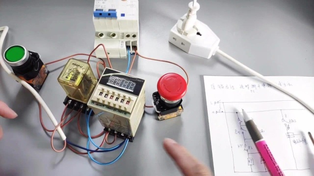 搞电工不懂启保停电路怎么行,视频讲解电路原理及接法方式