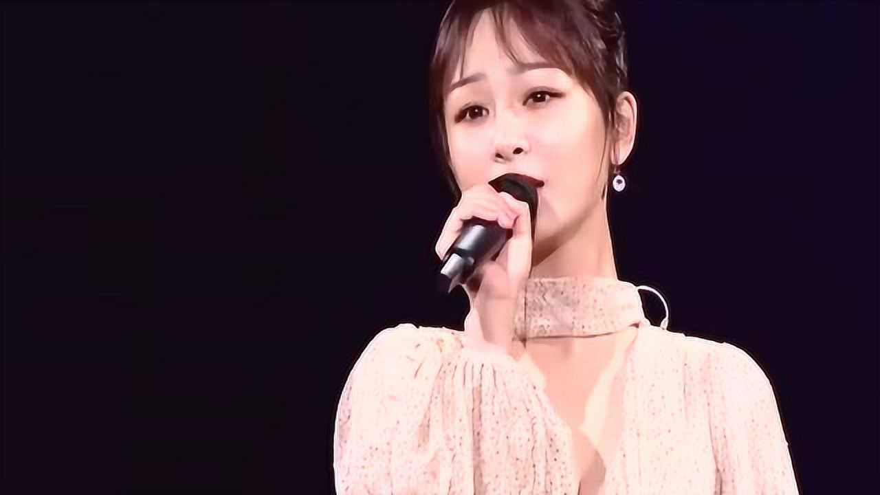 星光大赏肖战杨紫演唱余生请多指教同名歌曲