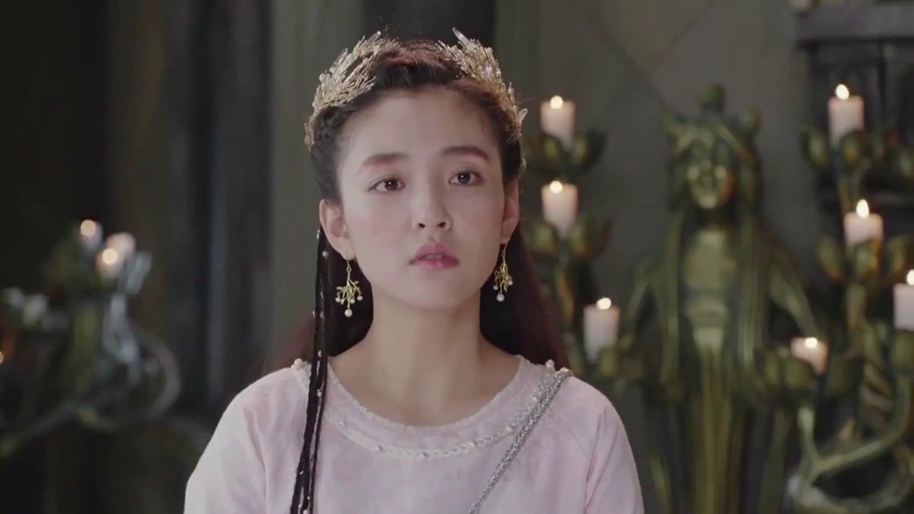 择天记落落为救长生被神女剥夺一切记忆含泪走上祭坛看哭