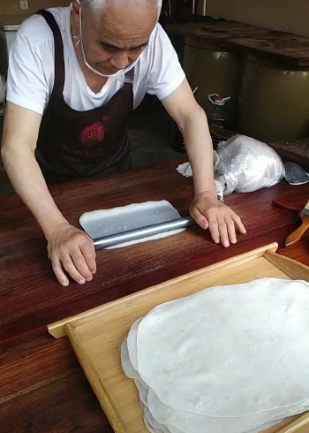 非遗传承,纯手工擀面皮制作#陕西美食#岐山擀面皮 #传统美食