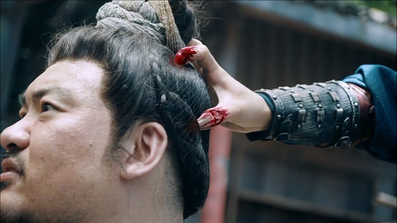 神功被梅超风炼成邪功!九阴白骨爪太凶残啦!头骨直接被戳九个洞!