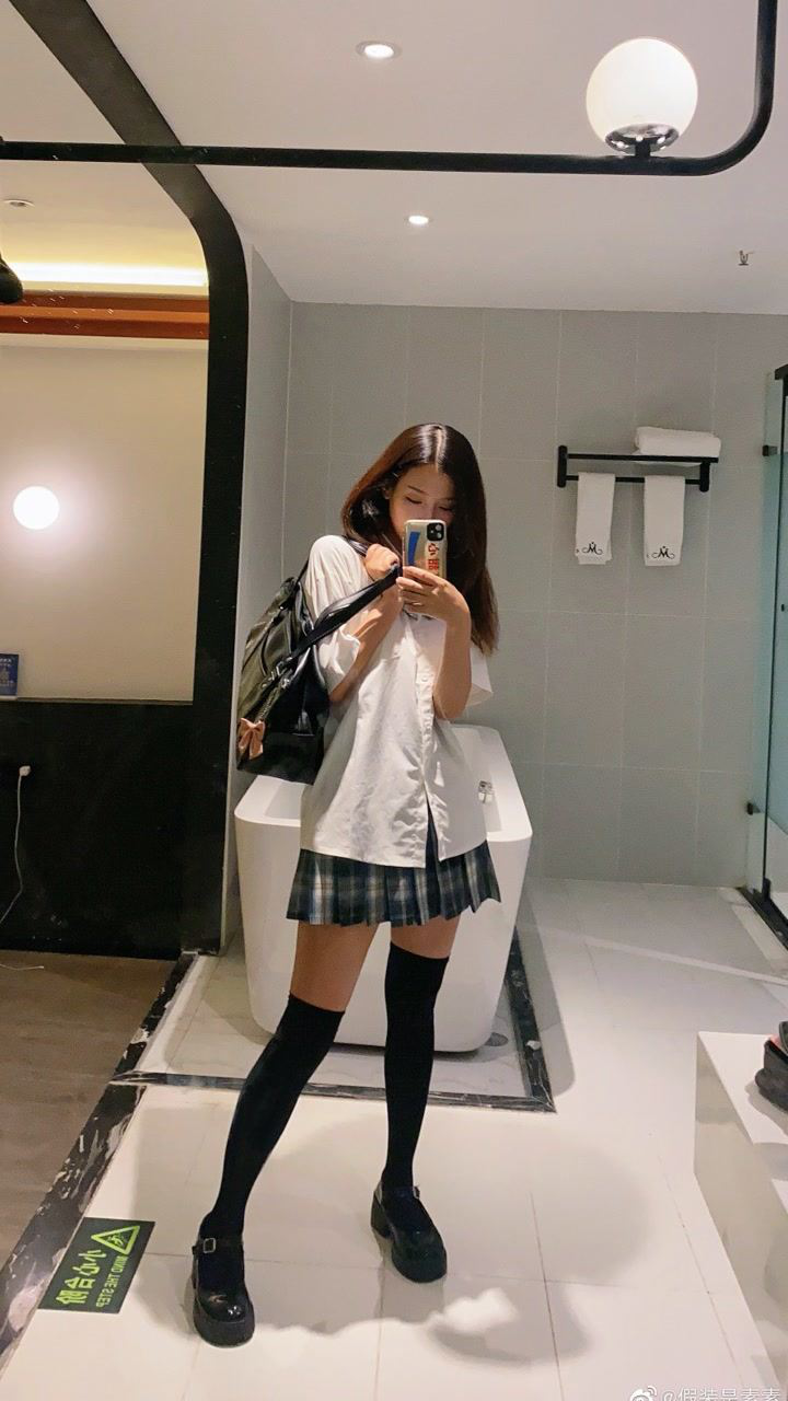 使命召唤手游艾本cos试装素素小姐姐太美了6767