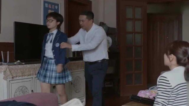 少年派:学渣林妙妙搞直播,气坏孕妈王胜男,猫爸:我来管教她