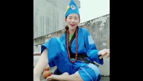 这是我见过最干净的济公,女人扮演济公,我还是第一次见到_高清1080P在线观看平台_腾讯视频