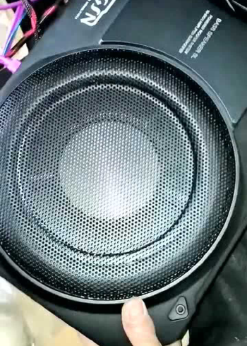 隐藏安装到座位底的超薄低音炮#戈顿汽车音响 #汽车低音炮