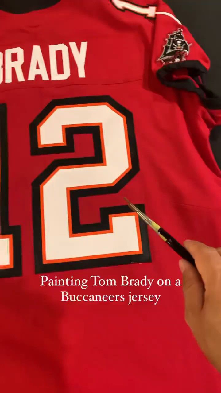 汤姆布雷迪这件球衣有点酷