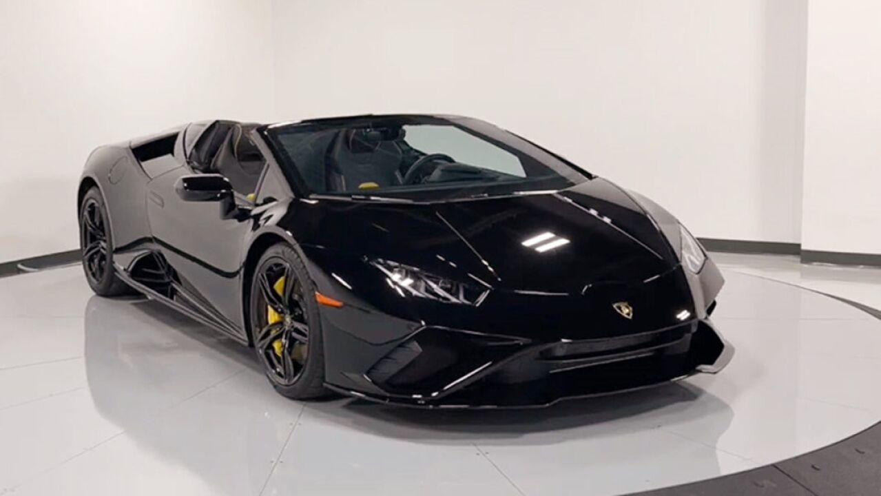 跑车鉴赏,实拍2022款兰博基尼huracan evo spyder,太帅了_腾讯视频