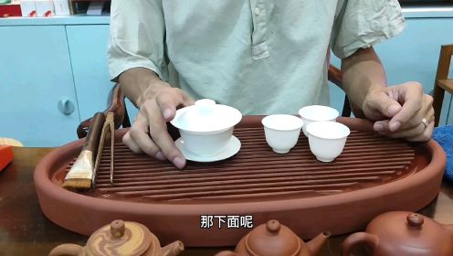 潮州工夫茶，盖碗泡茶手法。