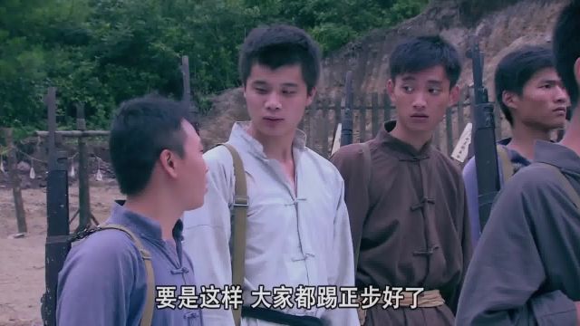 独立纵队:土匪开始军事化训练,不听话就打军棍,太严格了军旅战争