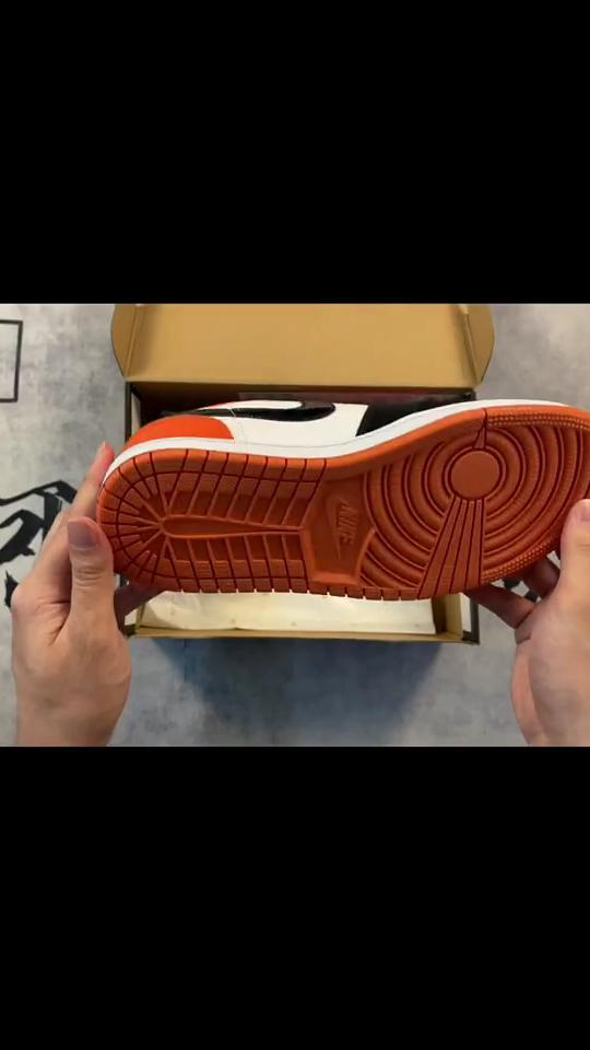 适合南方冬季出门的潮鞋!aj1低帮黑橙扣碎开箱测评