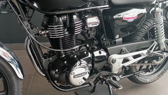 本田新款街车cb350,售价35000元配abs,造型复古,质感真不赖