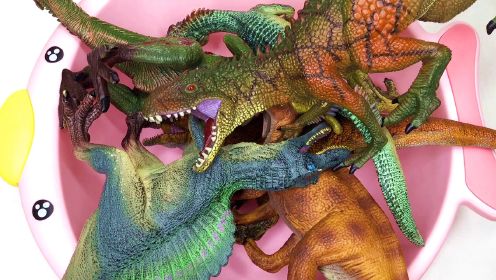 恐龙百科系列：面包超人带你认识镰刀龙等6种恐龙