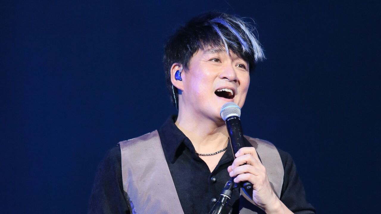 周华健演唱《其实不想走》经典歌词,其实不想走,其实我想留,留下来陪