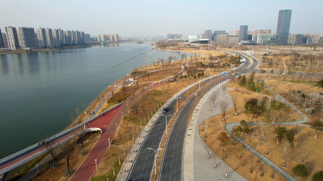 航拍西安灞河东路街景美丽景色