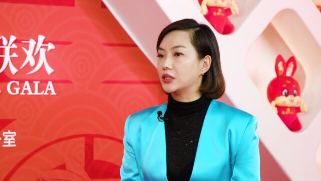 鞠萍姐姐对话美育人茱莉叶舞蹈朱晓薇校长 “美育圆梦 ”第二十三届魅力校园春节大联欢